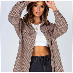 Princess Polly Willa Oversized Button Down Shirt Beige Plaid checkered Size 2.